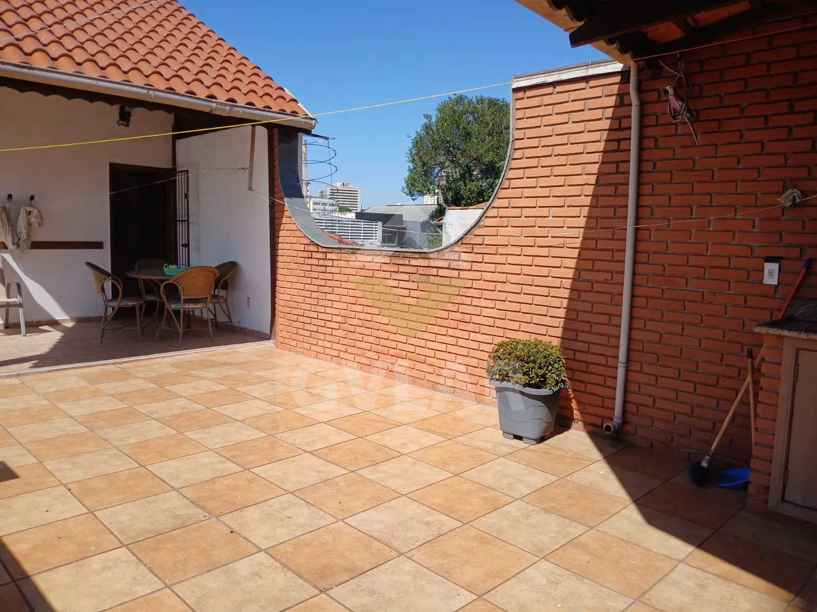 SOBRADO A VENDA NA MOOCA - AMPLO COM 3 PAVIMENTOS E 3 VAGAS